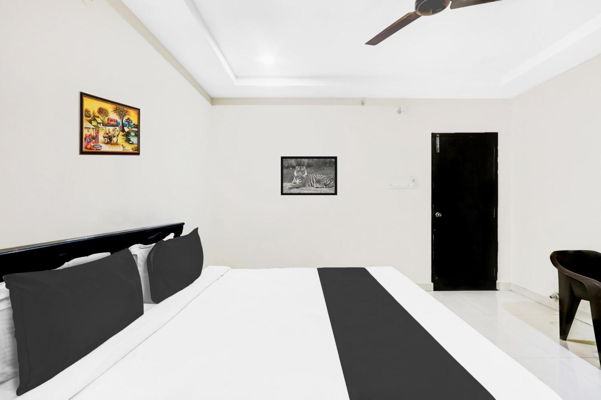 Отель Super Townhouse Daba Garden Road Вишакхапатнам Экстерьер фото