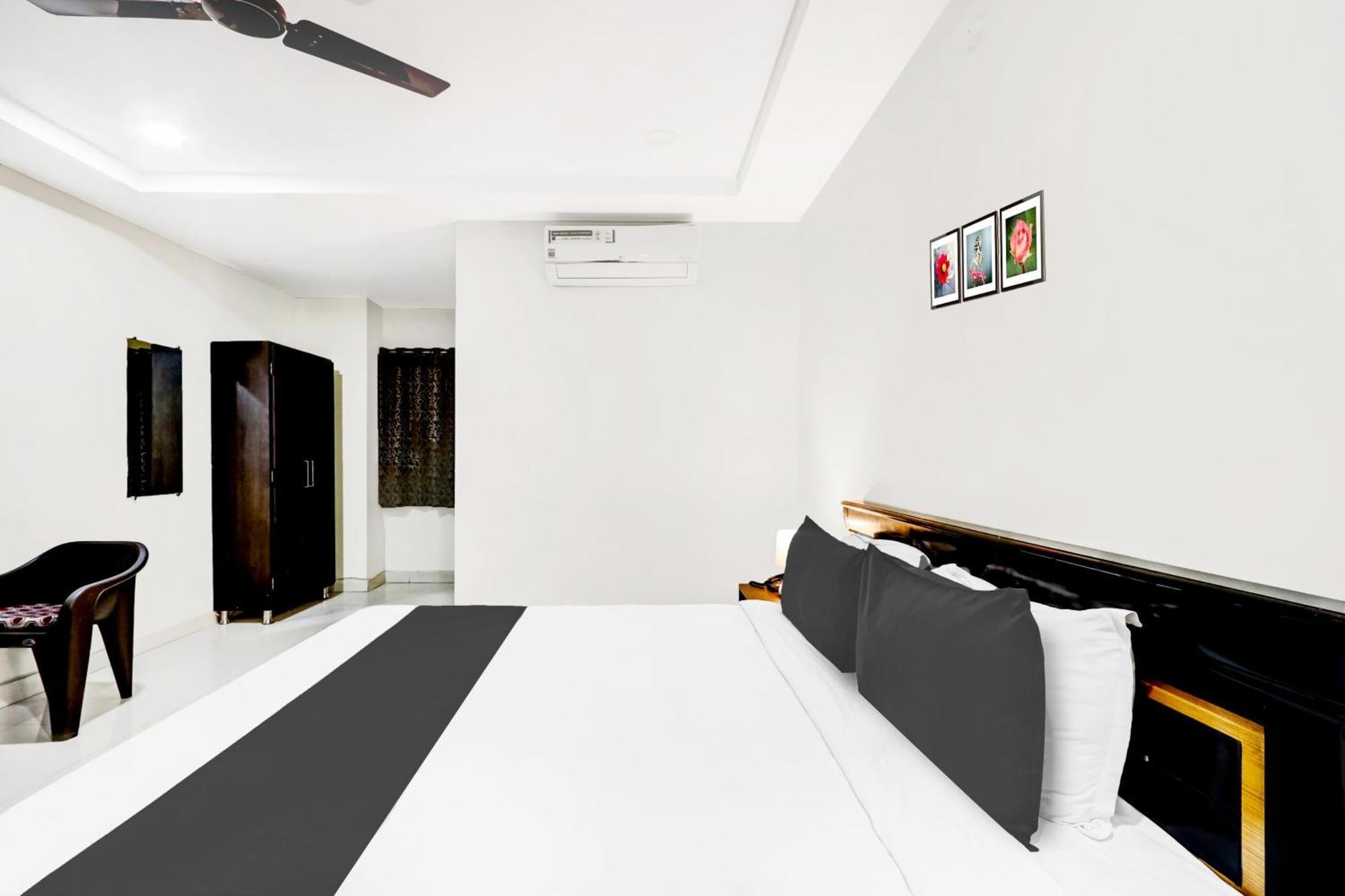 Отель Super Townhouse Daba Garden Road Вишакхапатнам Экстерьер фото